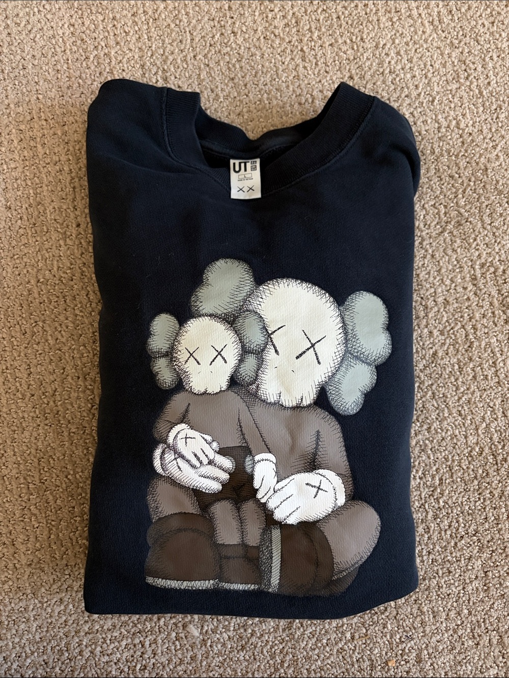 Uniqlo Men’s Black Crewneck Sweatshirt with Graphic Character Print